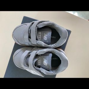 New Balance shoes (unisex)